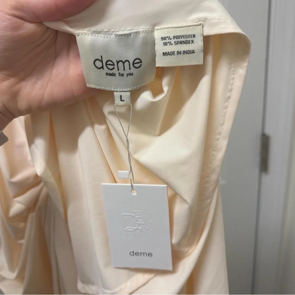 Deme - Revolve - Picture 4 of 4